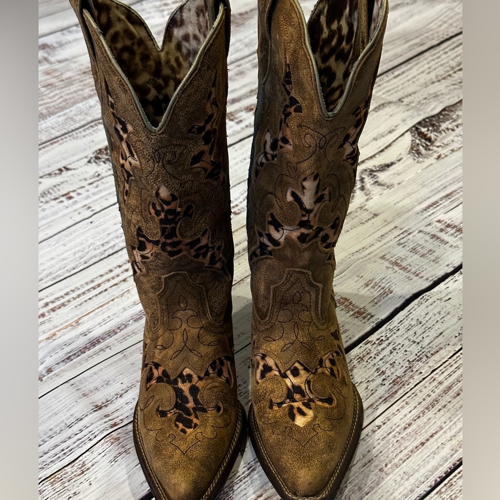 Woman’s Lorado boots
